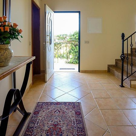 Villa Agapito - Sea View - Ac - By Bedzy Gale  Kültér fotó